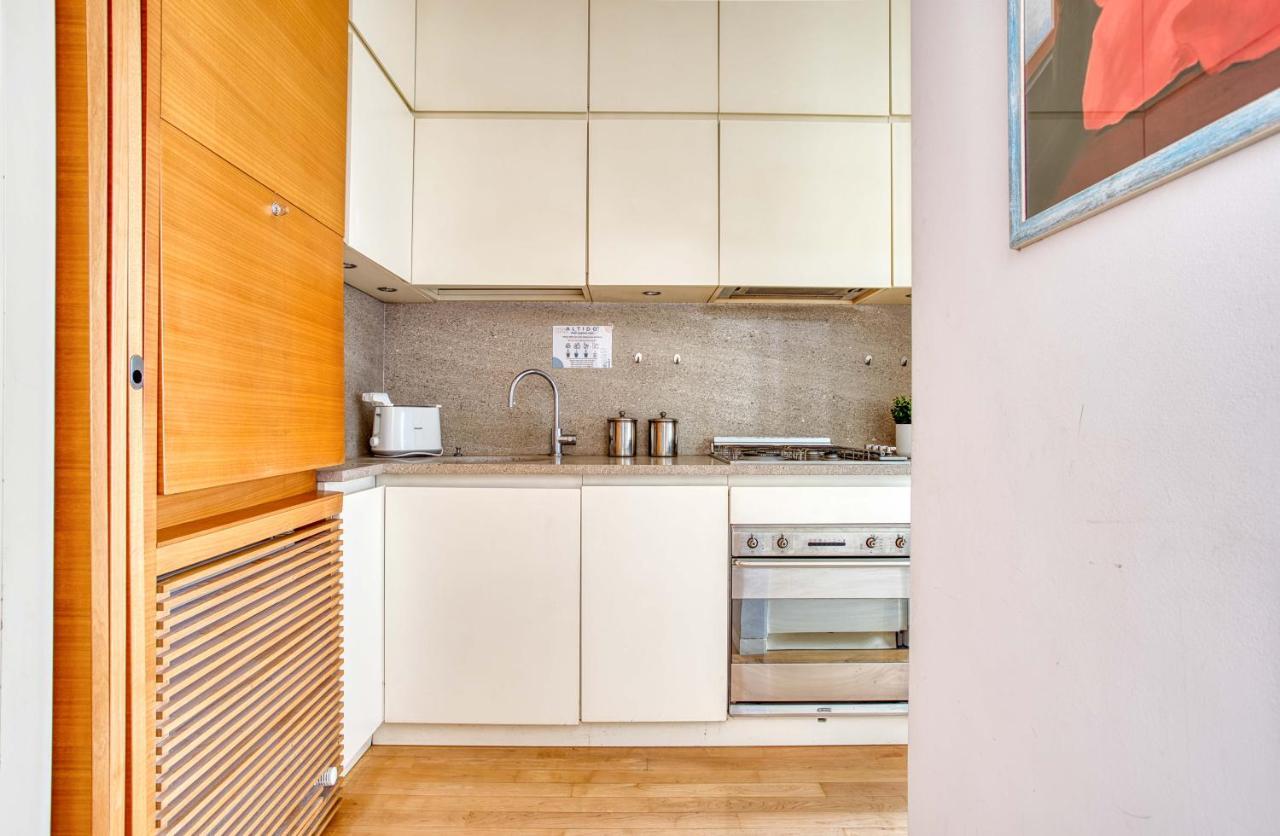 מילאנו Joivy Vibrant Studio With Balcony מראה חיצוני תמונה