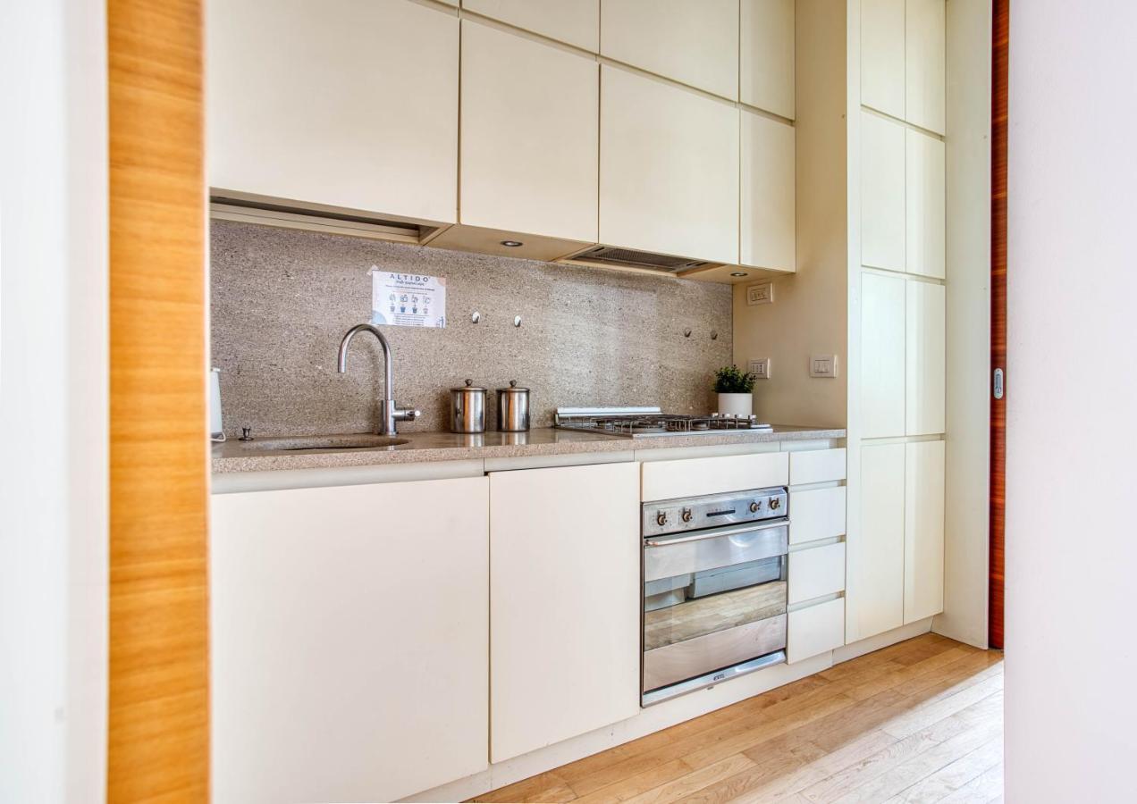 מילאנו Joivy Vibrant Studio With Balcony מראה חיצוני תמונה